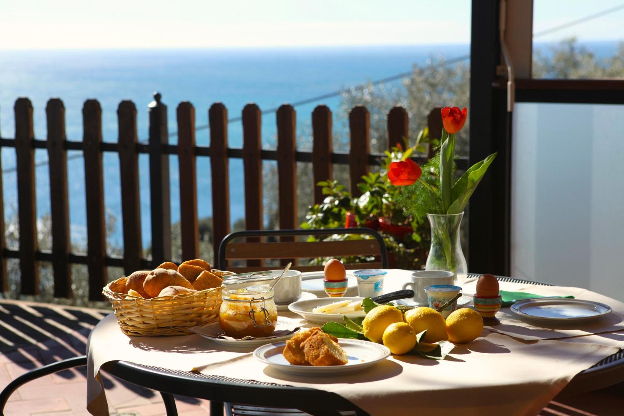 Hotel Rosita Finale Ligure Zewnętrze zdjęcie