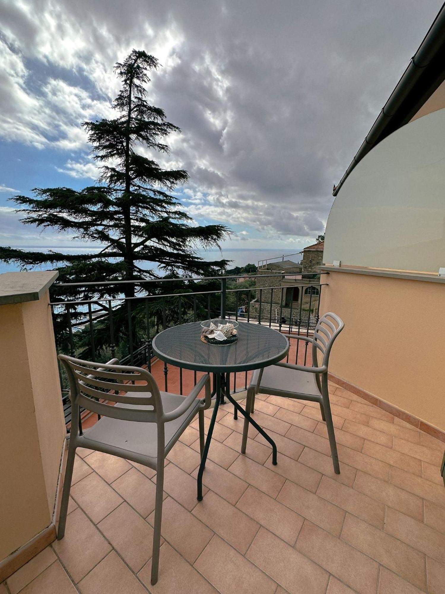 Hotel Rosita Finale Ligure Zewnętrze zdjęcie