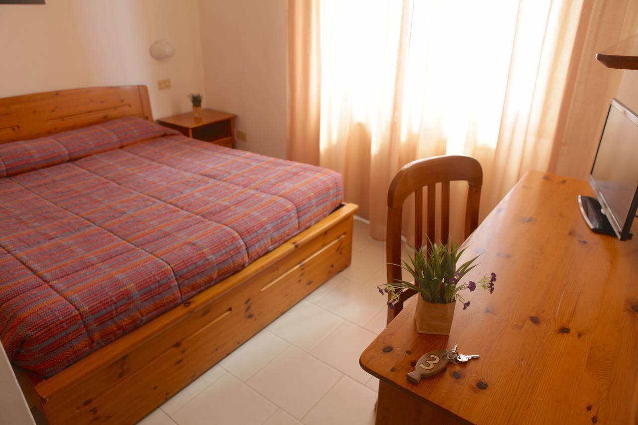 Hotel Rosita Finale Ligure Zewnętrze zdjęcie